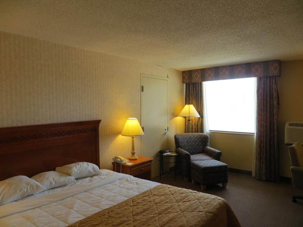 Gateway Hotel Dallas Park Central Ruang foto