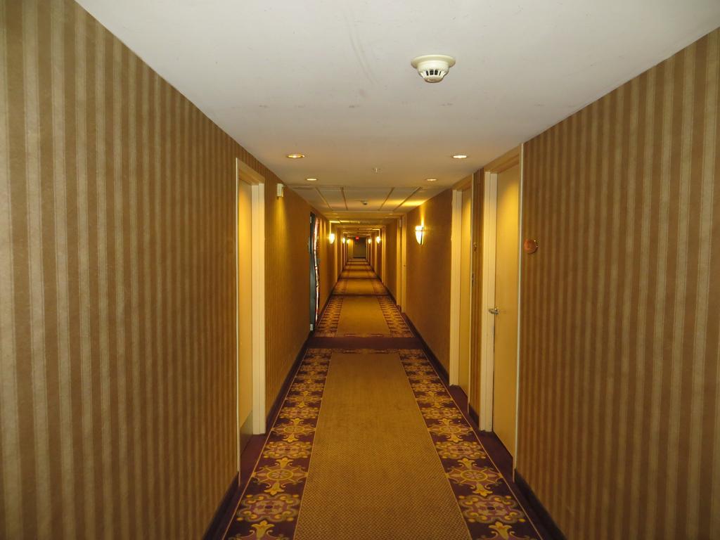 Gateway Hotel Dallas Park Central Bagian luar foto