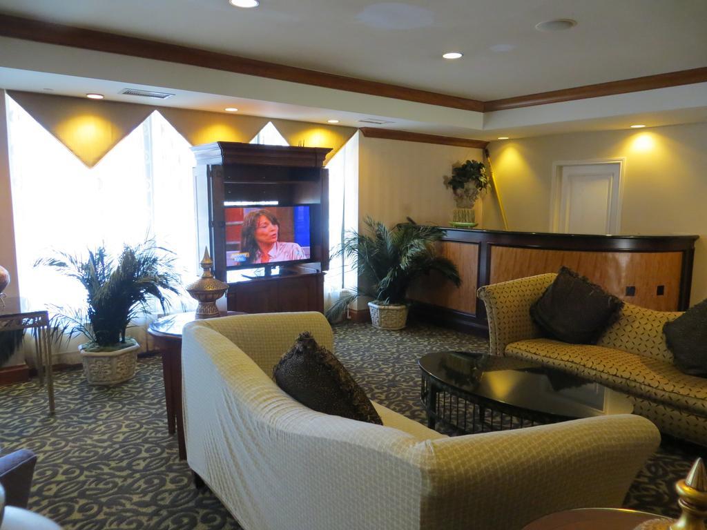 Gateway Hotel Dallas Park Central Bagian luar foto