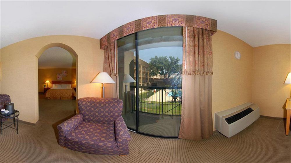 Gateway Hotel Dallas Park Central Bagian luar foto