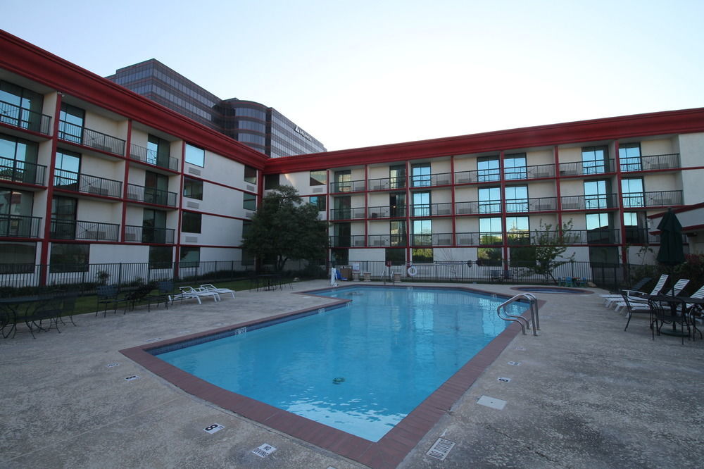 Gateway Hotel Dallas Park Central Bagian luar foto